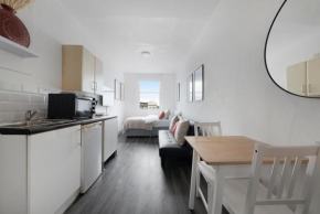 Budget Archway Studio